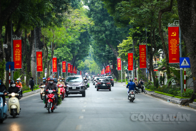 Hà Nội: Đường phố rực rỡ cờ hoa chào mừng Đại hội đại biểu toàn quốc lần thứ XIII của Đảng 16