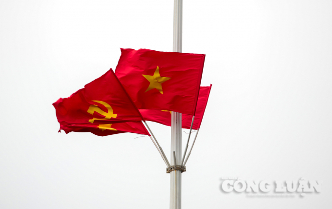 Hà Nội: Đường phố rực rỡ cờ hoa chào mừng Đại hội đại biểu toàn quốc lần thứ XIII của Đảng 10