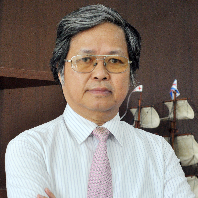 Nhà báo Nguyễn  Hoàng Linh
