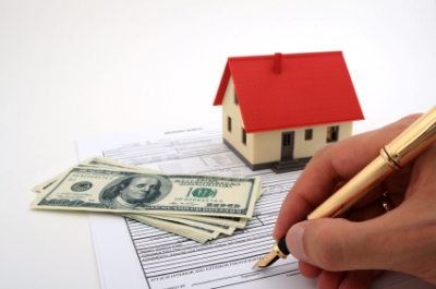 Kiểm tra kỹ hợp đồng mua bán nhà