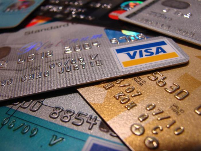 Những điều cần biết khi vay tín chấp qua thẻ tín dụng