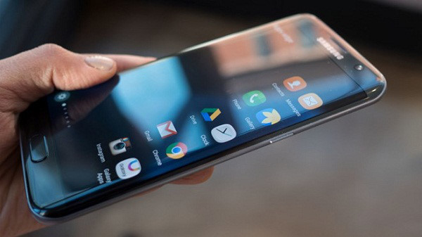 Lỗi thường gặp trên Galaxy S7: Samsung Galaxy S7/ S7 Edge bị lỗi kết nối Bluetooth.
