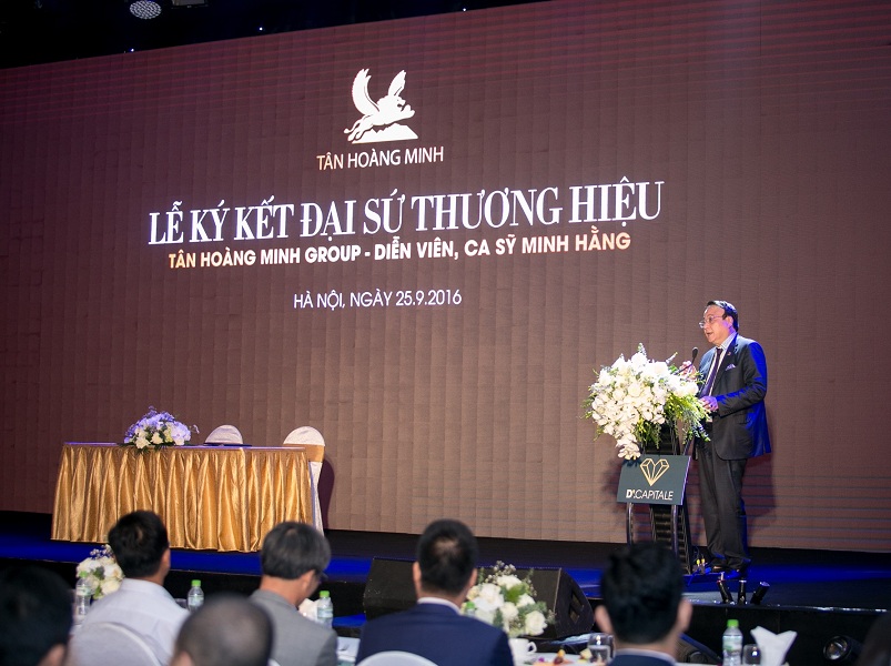 Ông Đỗ Anh Dũng – Chủ tịch – TGĐ Tập đoàn Tân Hoàng Minh cho biết hình ảnh ca sỹ Minh Hằng phù hợp với các dự án của Tập đoàn.