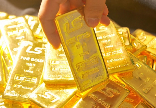 Giá vàng giảm nhẹ, tỷ giá USD tiếp tục đứng yên.