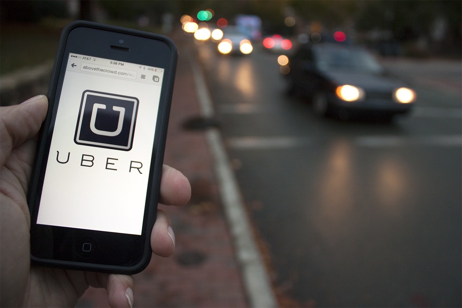 Uber tăng cước thêm 25% từ ngày 4/11, giá tối thiểu 15.000 đồng.