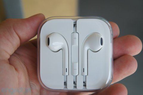 Tai nghe của iPhone là một trong những mẫu tai nghe được làm giả nhiều nhất.