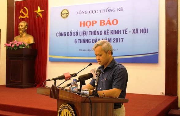 Ông Nguyễn Bích Lâm, Tổng cục trưởng, người đọc báo cáo