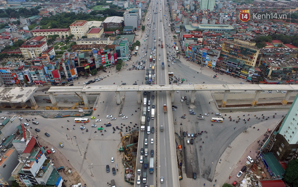 1. Hầm chui nút giao Thanh Xuân được khởi công tháng 6/2014 tại nút giao giữa đường vành đai 3 và đường Nguyễn Trãi trên tuyến Quốc lộ 6. (ảnh Trí thức trẻ)