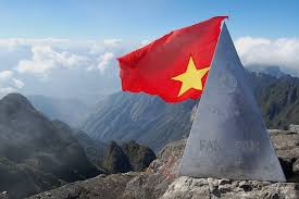 Fansipan là ngọn núi cao nhất Việt Nam được mệnh danh 