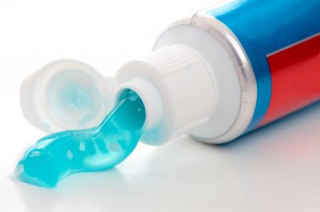 Kem đánh răng có khả năng diệt vi khuẩn và rất nhanh khô