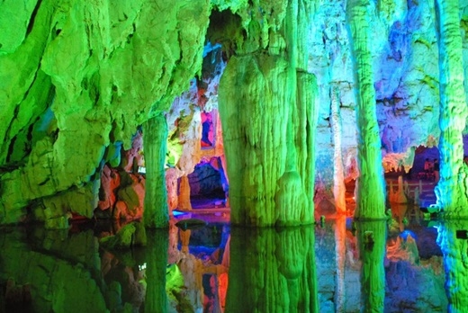 Hồ nước ngầm hang Sáo Sậy, Trung Quốc