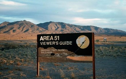 Khu vực 51 (Area 51) là một căn cứ quân sự của Mỹ