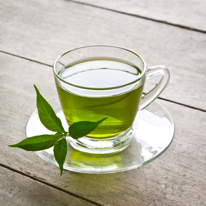 Uống trà xanh làm giảm nguy cơ ung thư gan.