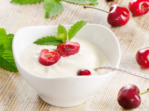 Sữa chua có lợi cho tiêu hóa, cung cấp đầy đủ casein và protein dạng lỏng