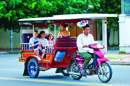 Ở Phnom Penh có khá nhiều phương tiện giá rẻ để di chuyển