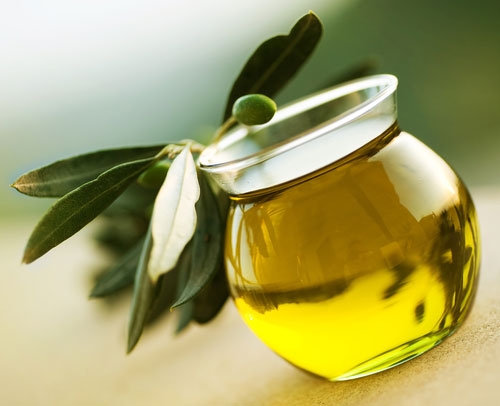 Tuyệt đối tránh sử dụng dầu olive cho da dầu và chỉ nên chọn loại dầu nguyên chất nhất