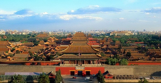 Tử Cấm Thành là cung điện lớn nhất thế giới, diện tích bao gồm 720.000 m2 nhưng phòng ngủ của hoàng đế không quá 10m2