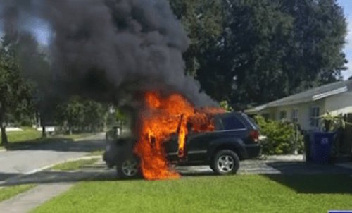 hiếc xe Jeep của một gia đình tại thành phố Florida (Mỹ) bị cháy khi chiếc Galaxy Note 7 mới mua 4 ngày đang được xạc trên xe.
