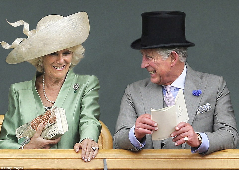  Thái tử Charles và công nương Camilla tại trường đua ngựa – năm 2013