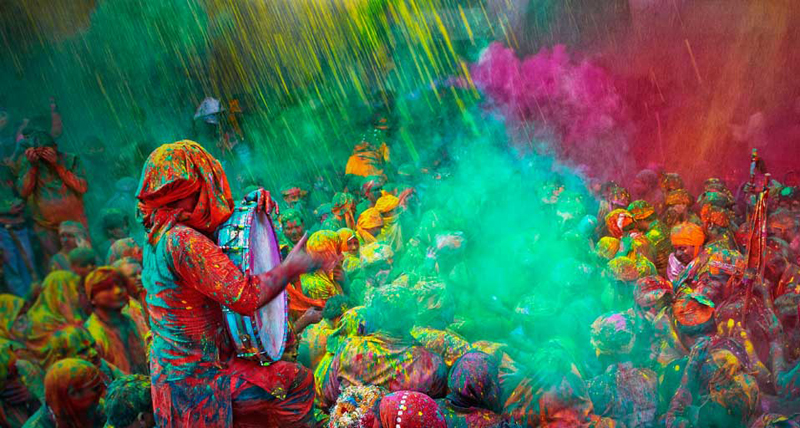 Lễ hội màu sắc Holi Festival. 