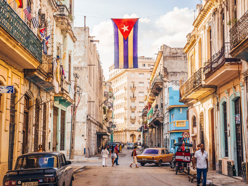 Là thành phố lớn nhất và là Thủ đô của Cuba. Đây là trung tâm chính trị, văn hóa, kinh tế của Cuba. Thành phố được xem là một trong những điểm đến lý tưởng nhất vùng Caribean.