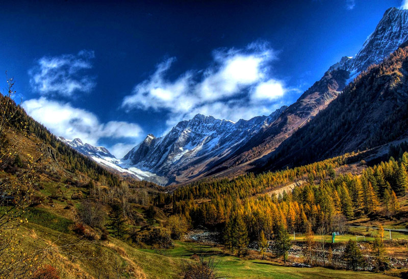 Thung lũng Lotschental rộng nhất và đẹp nhất ở Thụy Sĩ
