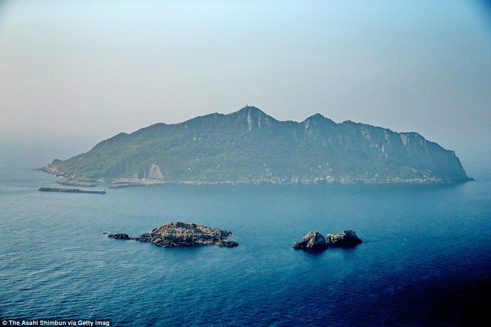 Đảo Thiêng của Okinoshima, Nhật Bản