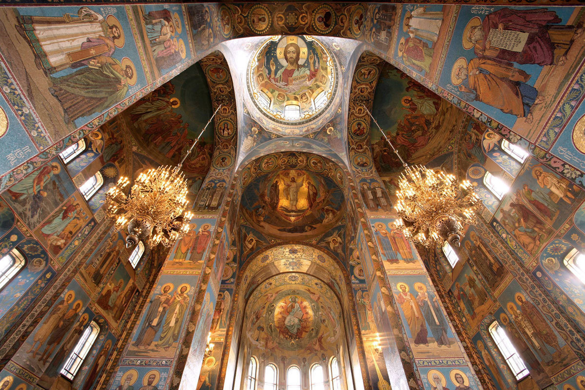 Nhà thờ có tên Chúa Cứu Thế trên Máu đổ, ở thành phố St. Petersburg (Ảnh: Sasse, laif/Redux)