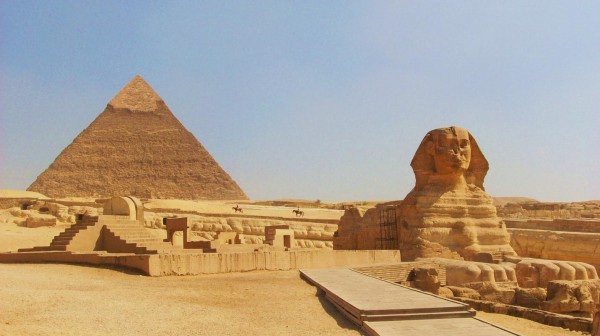 Kim tự tháp Giza, EI Giza, Ai Cập