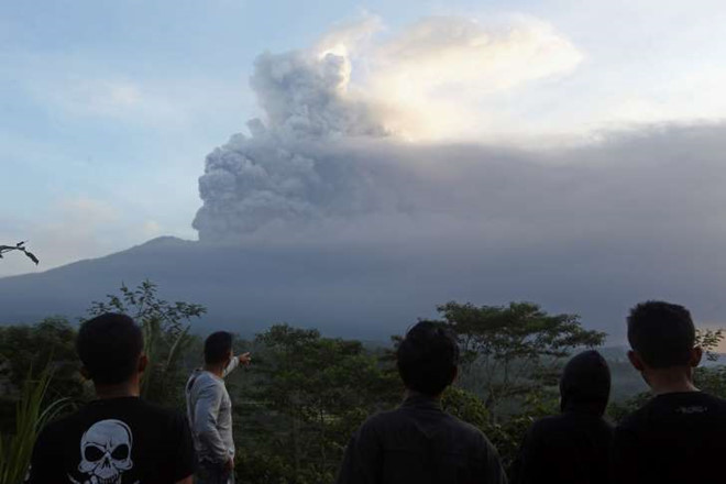 Việc núi lửa Agung phun trào đã khiến doanh thu du lịch Bali sụt giảm mạnh. 