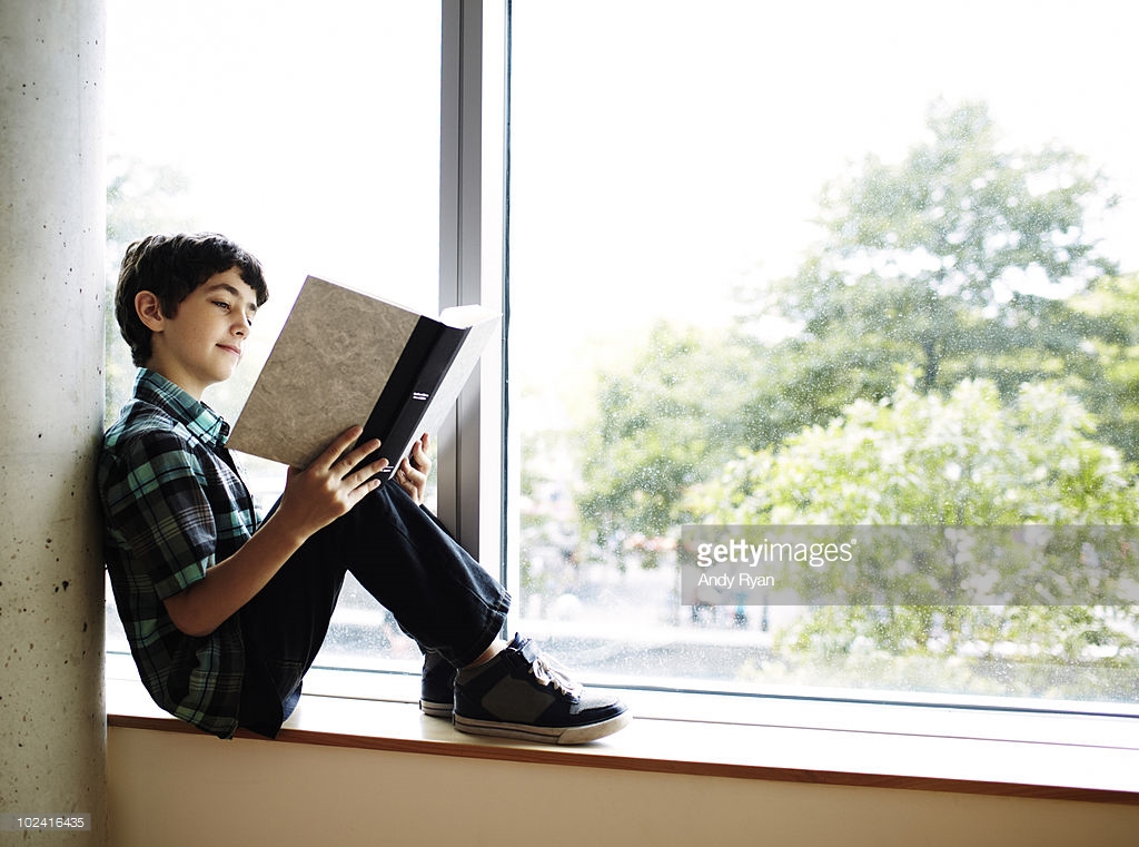 Một không gian tuyệt vời dành cho việc đọc không cần thiết phải quá lớn nhưng tốt nhất nêncó ánh sángmặt trời. Ảnh