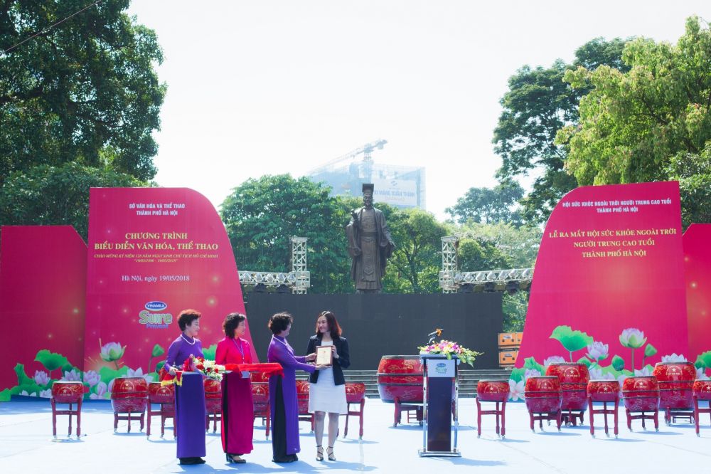 Chương trình Biểu diễn văn hóa thể thao kỷ niệm 128 năm ngày sinh Chủ Tịch Hồ Chí Minh