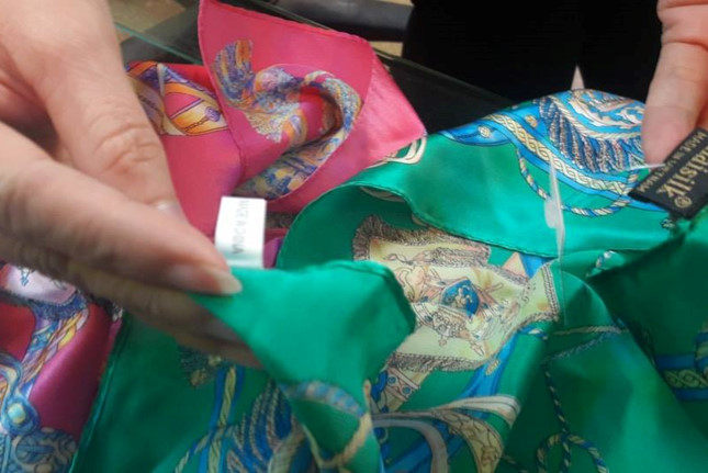 Khải Silk nhập lụa Trung Quốc rồi thay mác Việt Nam bán cho khách hàng?