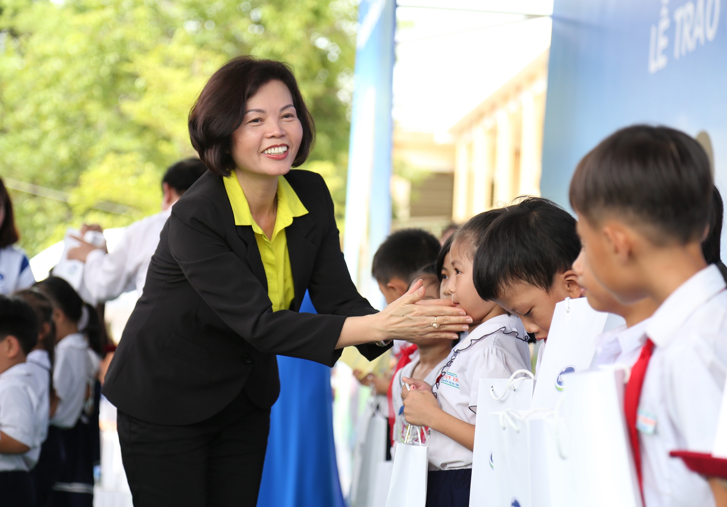 Bà Đặng Thị Ngọc Thịnh - Ủy viên Ban Chấp hành Trung ương Đảng