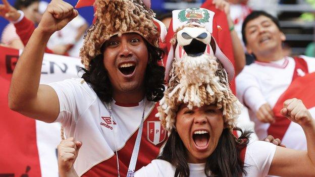 Một số người hâm mộ Peru đã bán xe và từ bỏ công việc của họ để đến World Cup ở Nga