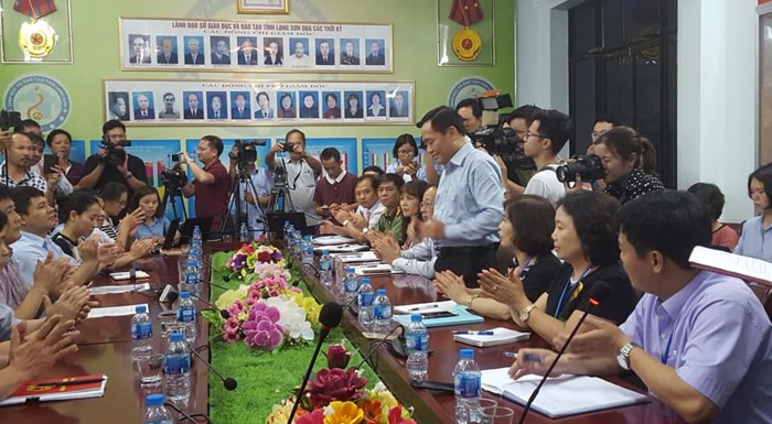 Họp báo công bố chấm thẩm định ở Lạng Sơn.