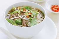 Phở Việt Nam lot top món ăn trong tô ngon nhất thế giới