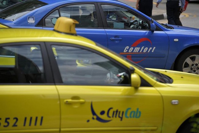 Comfort và CityCab là hai hãng taxi lớn nhất của Singapore.