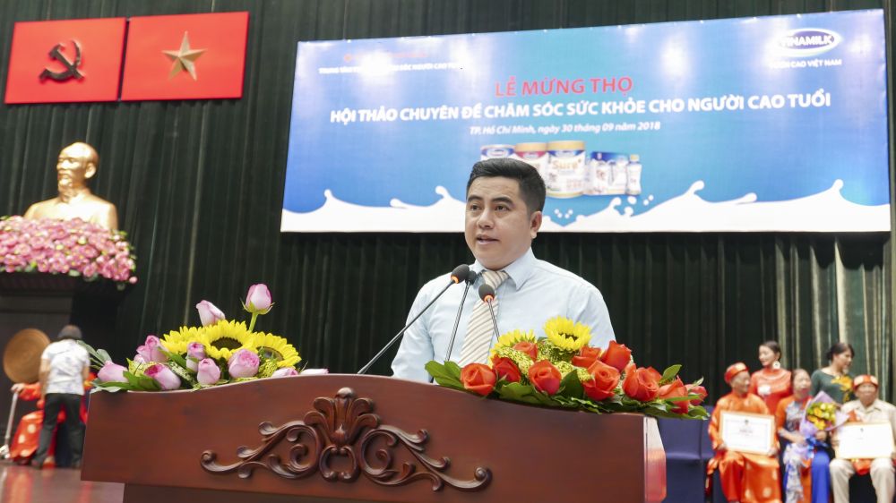 Ông Nguyễn Văn Quang - Giám đốc kinh doanh miền Tp.HCM phát biểu tại buổi lễ