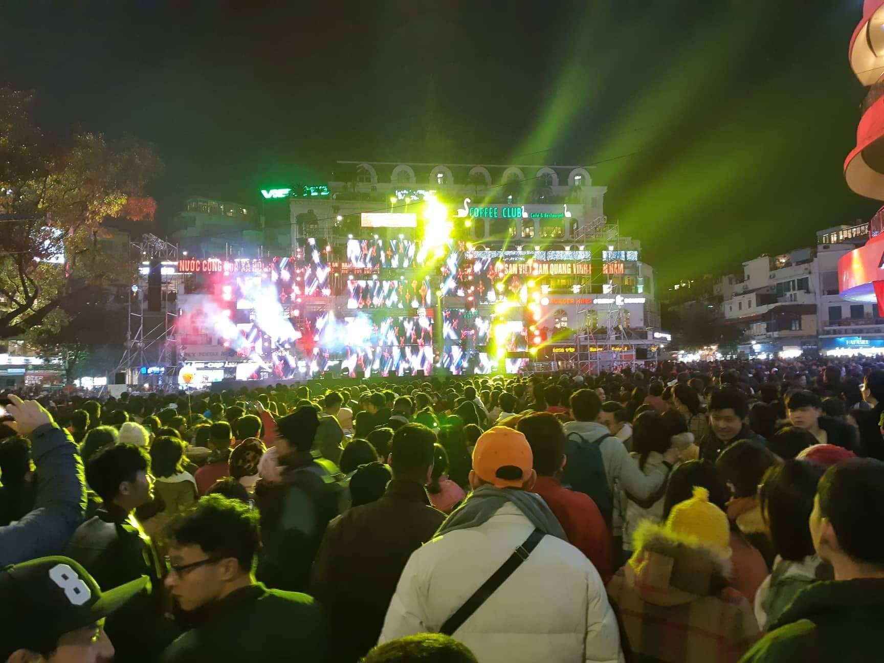 Lễ hội đếm ngược Countdown 2019 tại khu vực Hồ Hoàn Kiếm