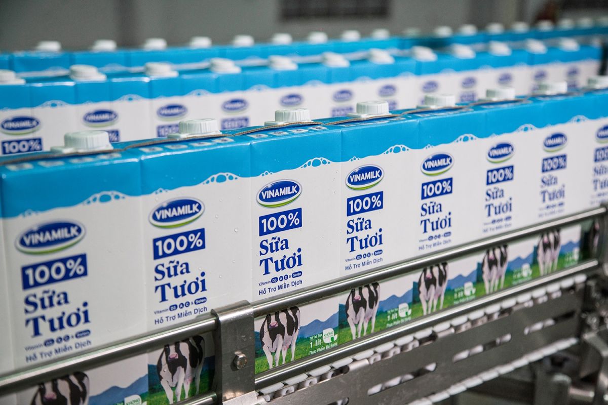 Dây chuyền sản xuất sữa hiện đại của Vinamilk giúp đảm bảo chất lượng của từng sản phẩm đến tay người tiêu dùng