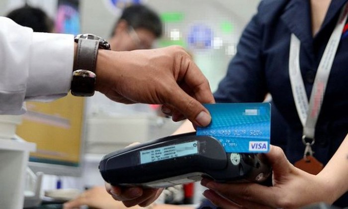 Thẻ thanh toán ứng dụng QR cho phép phụ huynh, học sinh, người bệnh, người dân... sử dụng thiết bị di động, thẻ ngân hàng để thanh toán. (Ảnh minh họa)