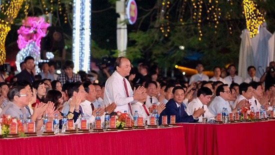Thủ tướng Chính phủ Nguyễn Xuân Phúc dự buổi lễ