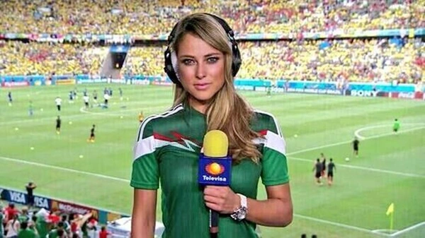 Vanessa Huppenkothen được đánh giá là “Nữ phóng viên gợi cảm nhất” World Cup 2014