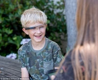Phát minh mới Google Glass giúp trẻ tự kỷ giao tiếp tốt hơn nhờ chức năng đọc hiểu biểu cảm