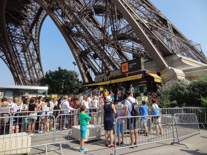 Tháp Eiffel đóng cửa do đình công. (Ảnh:connexionfrance.com)