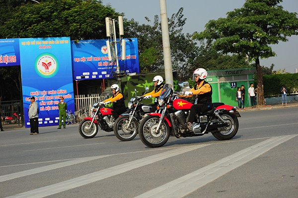 Nhiều biker đã thuộc lứa tuổi U70 những vẫn còn nguyên niềm đam mê với những chiếc mô tô phân khối lớn.