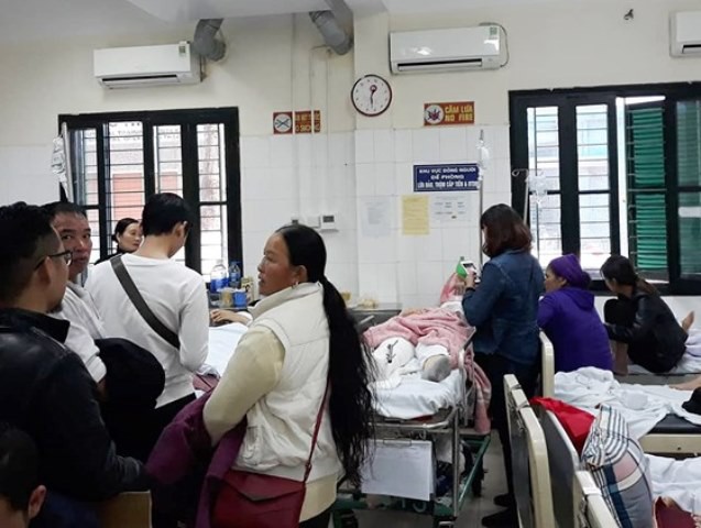  5 nạn nhân trong vụ tai nạn được đưa đến cấp cứu tại bệnh viện Việt Đức. Trong đó có 1 du khách đến từ Châu Âu. 