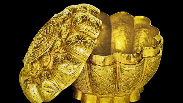  Hộp vàng Ngọa Vân - Yên Tử (Niên đại: Thế kỷ XIV, hiện lưu giữ tại Bảo tàng tỉnh Quảng Ninh). 