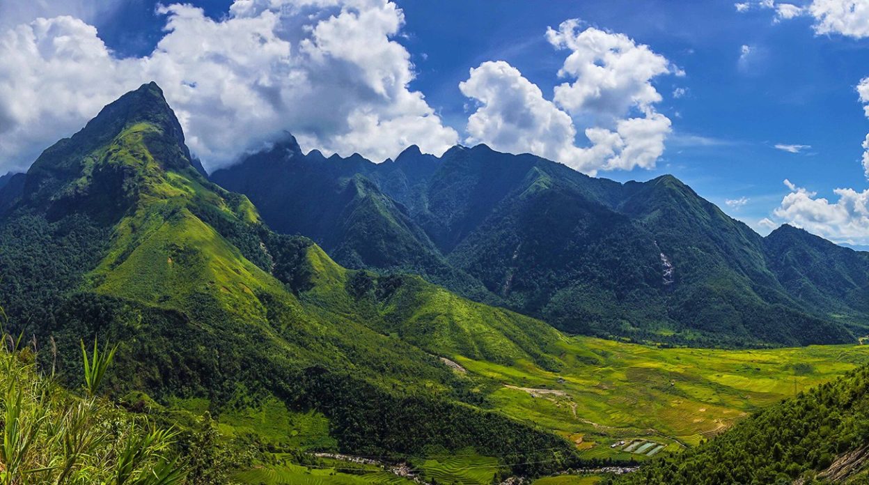 Dãy núi Hoàng Liên Sơn lọt top 10 điểm đến ngoạn mục nhất năm 2019